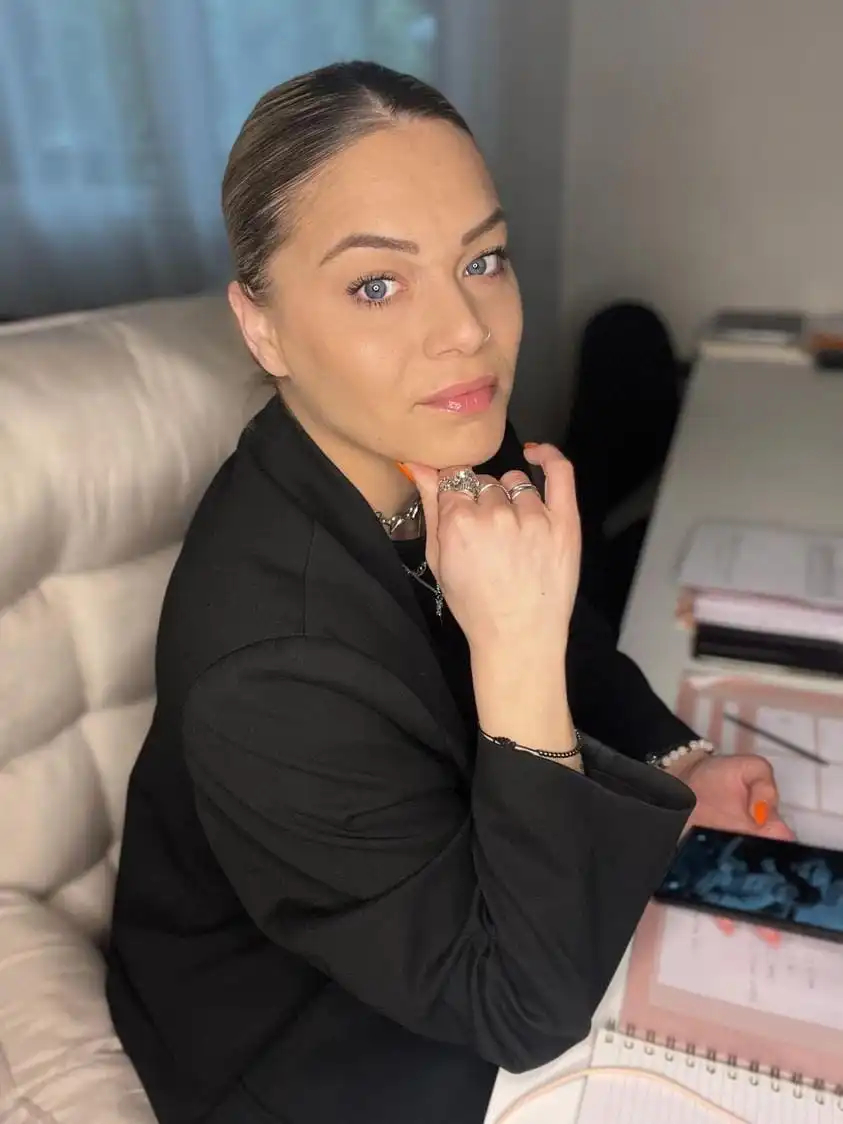 Alexia, consultante SEO à Paris et en Seine-Saint-Denis